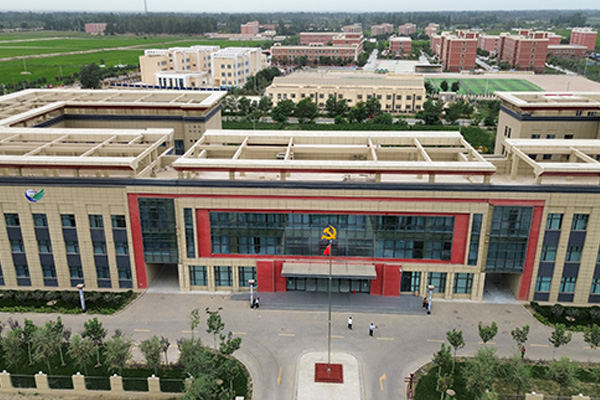 新疆和田地区于田县党校采暖制冷项目