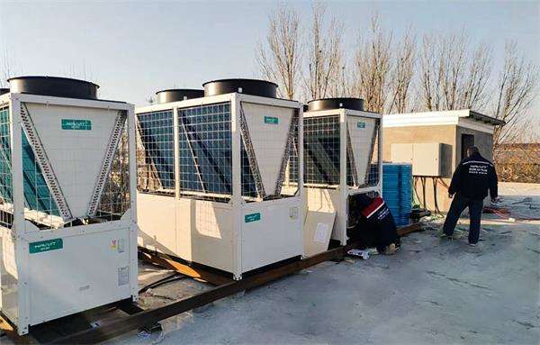 空气能热水机助力工厂，24 小时高效稳定热水供应