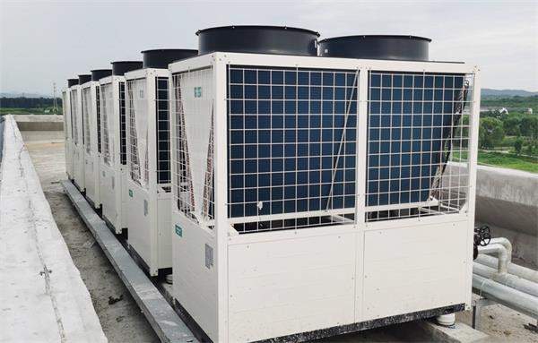 办公企业更节能高效的供暖方式：运用空气能热泵技术